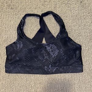 Cross Back Padded Sports Bra